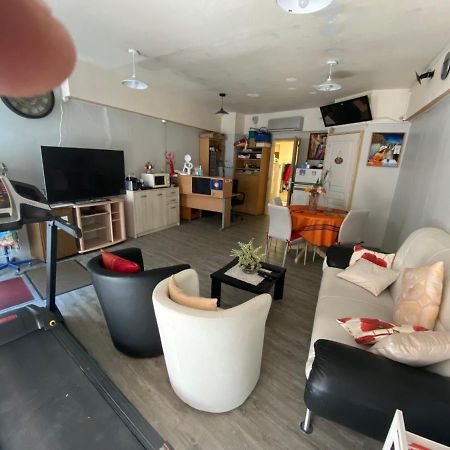 Four A Ban Apartment Mer Exterior foto