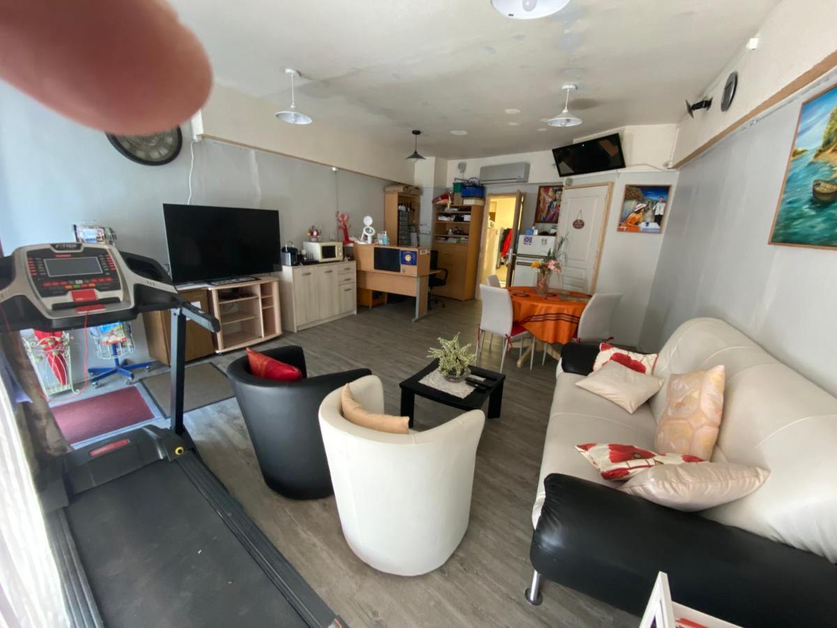 Four A Ban Apartment Mer Exterior foto